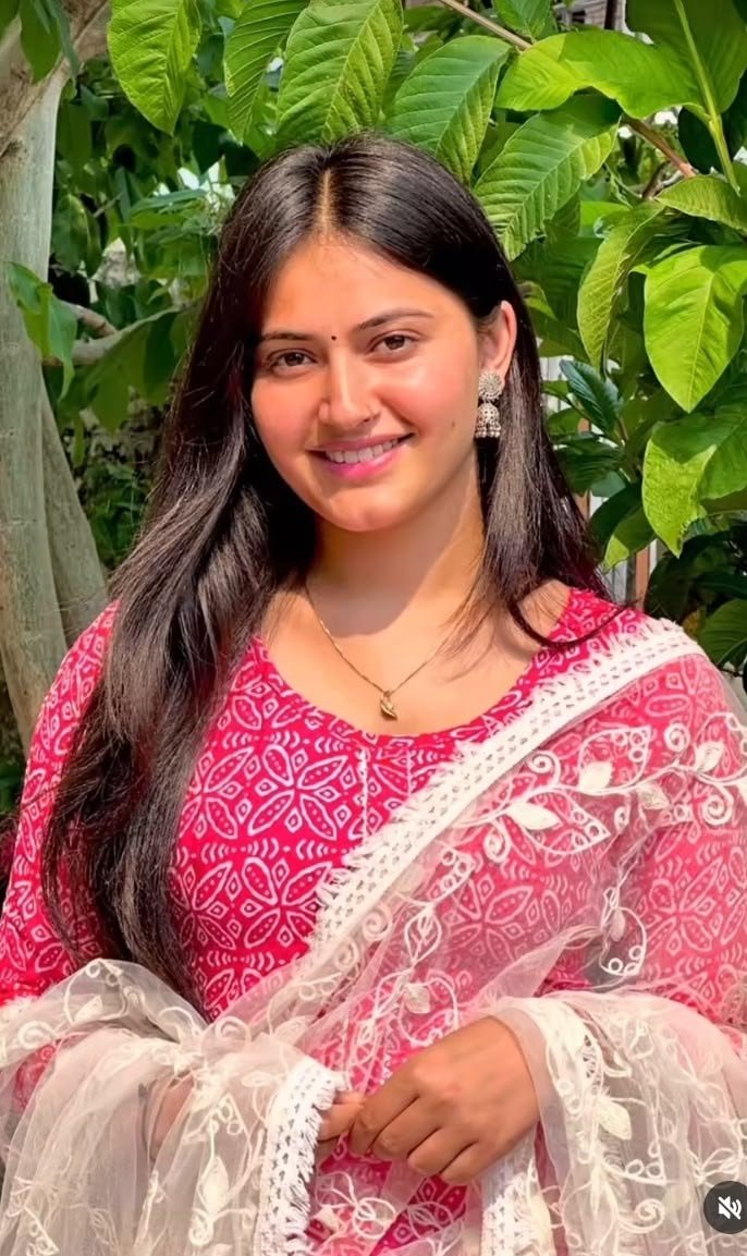 Ayesha Khan